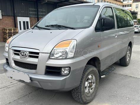 Hyundai Starex 2.5 CRDI