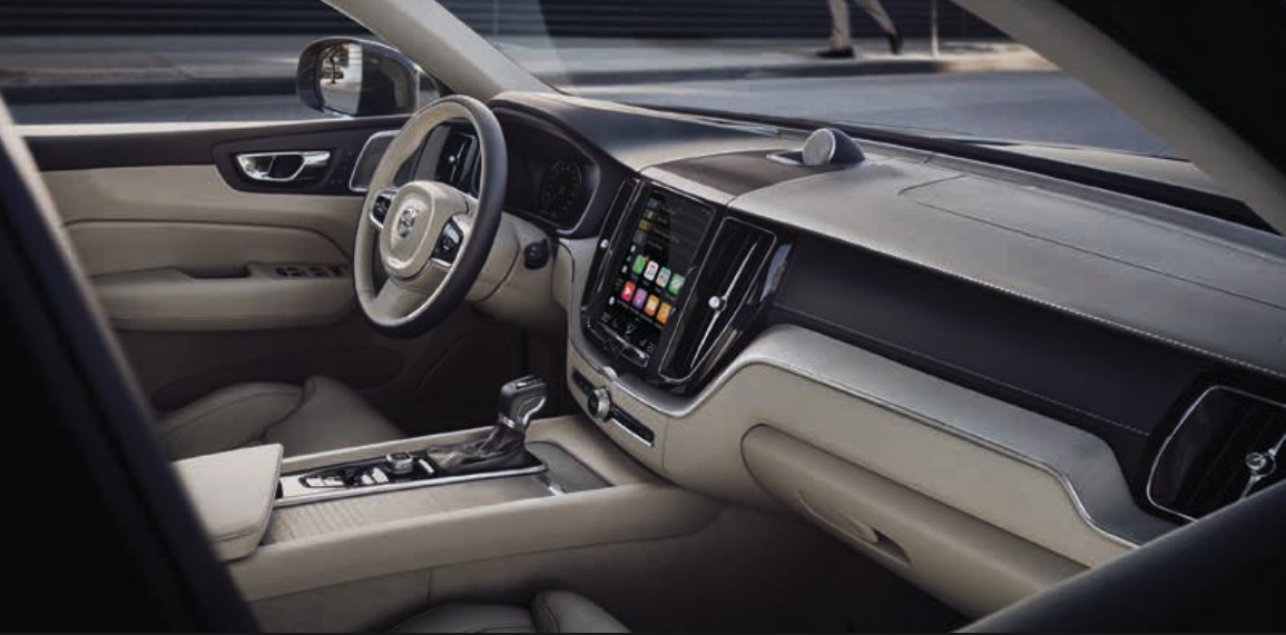 VOLVO XC60 2.0 T6 TE Ultra Dark eAWD - Image 1