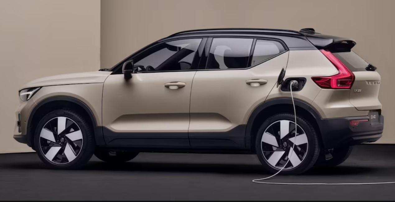 VOLVO EX40 Extended Plus - Image 3