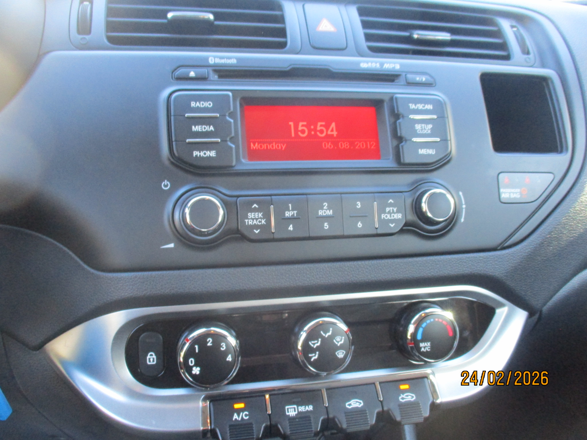 KIA Rio 1.4 CVVT Style Automatic - Image 5