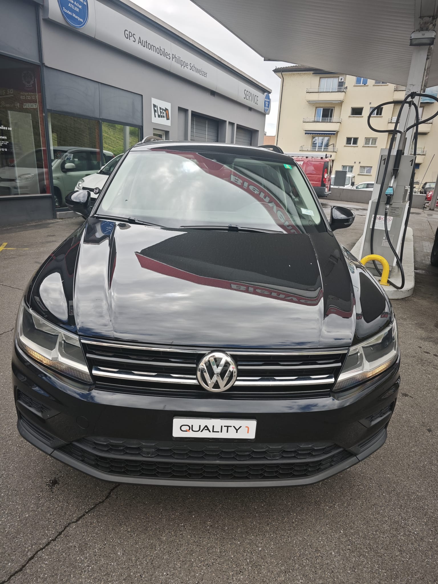 VW Tiguan 2.0 TDI SCR TRENDLINE 4Motion DSG - Image 2