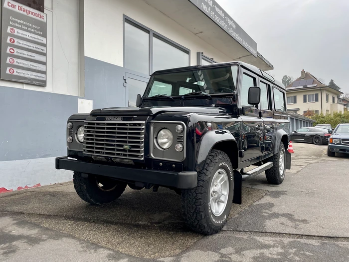 LAND ROVER Defender 110 SW 2.5 Td5 BLACK EDITION 30/40 - 9 Places