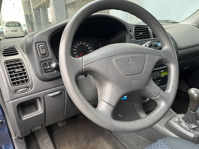 MITSUBISHI Colt 1.3 16V Silver 25 - Expertisée 2025 - Image 4
