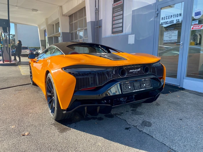 McLAREN ARTURA 3.0 V6 - 700CV - Garantie Usine 5 Ans - Image 3
